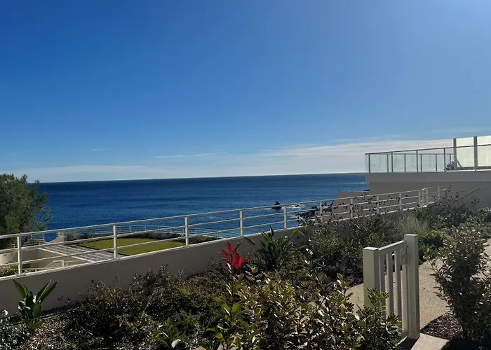 Vue Avec Piscine Chauffée *